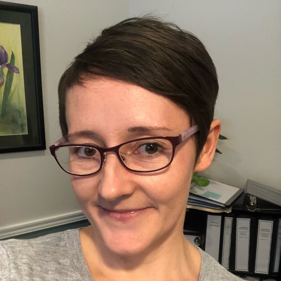 Meet your Posher, Jaclyn - Picture 5 of 7